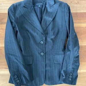 Women’s Striped Banana Republic Suit. Jacket and Pants.